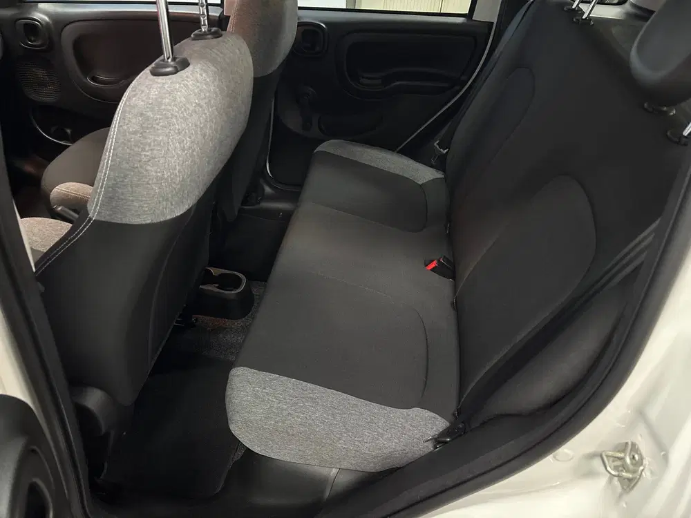 Fiat Panda 1.0 Hybrid City Life uit 2022, foto 12