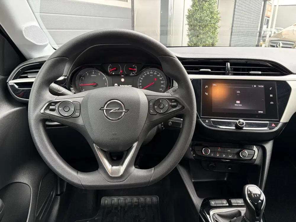 Opel Corsa 1.2 Edition uit 2020, foto 12