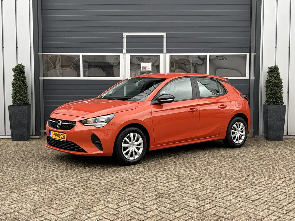 Opel Corsa 1.2 Edition uit 2020, foto 2