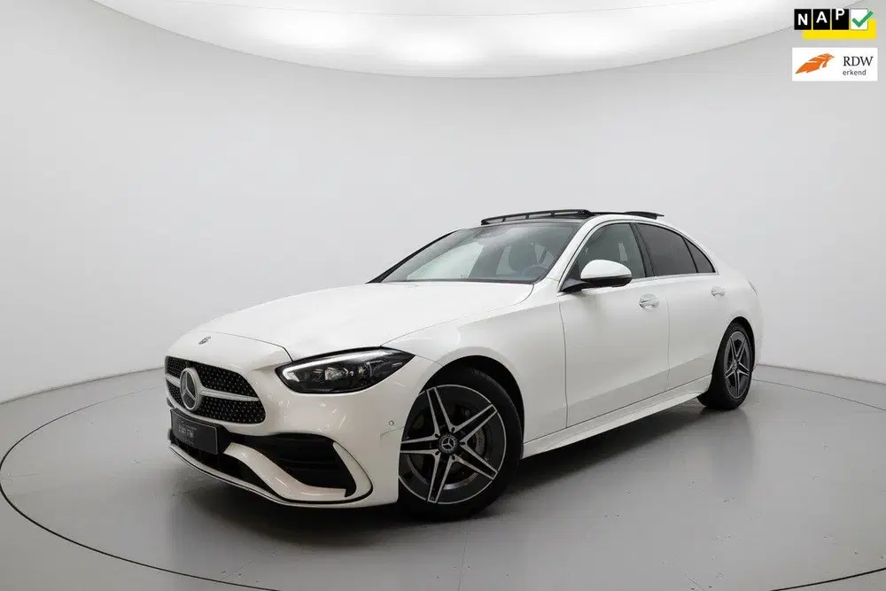 Mercedes-Benz C-Klasse 180 AMG PANO MEMORY HUD 360 NAP uit 2022