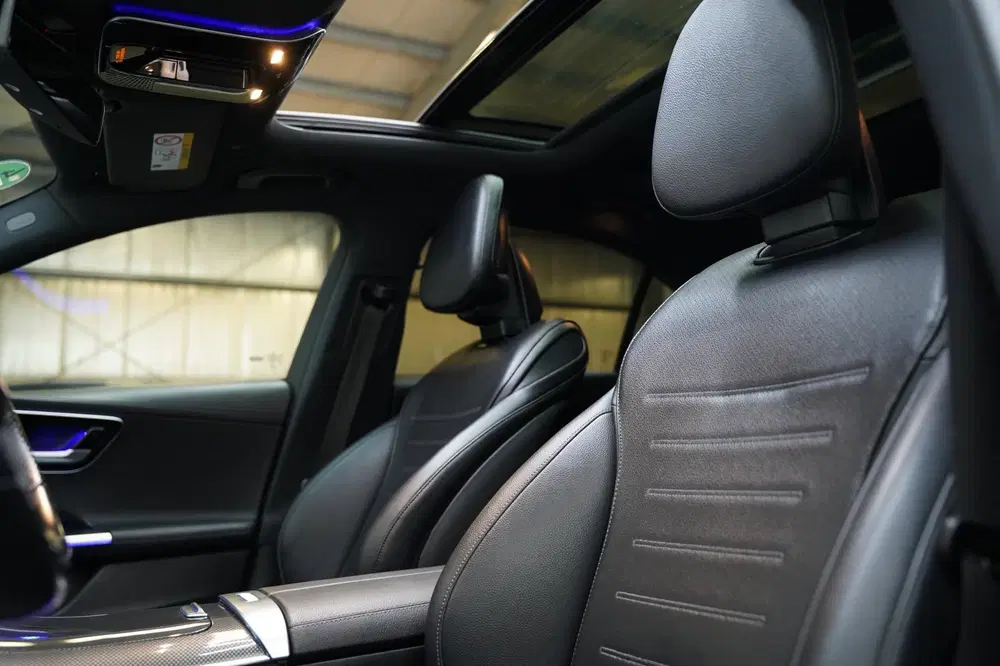 Mercedes-Benz C-Klasse 180 AMG PANO MEMORY HUD 360 NAP uit 2022, foto 15