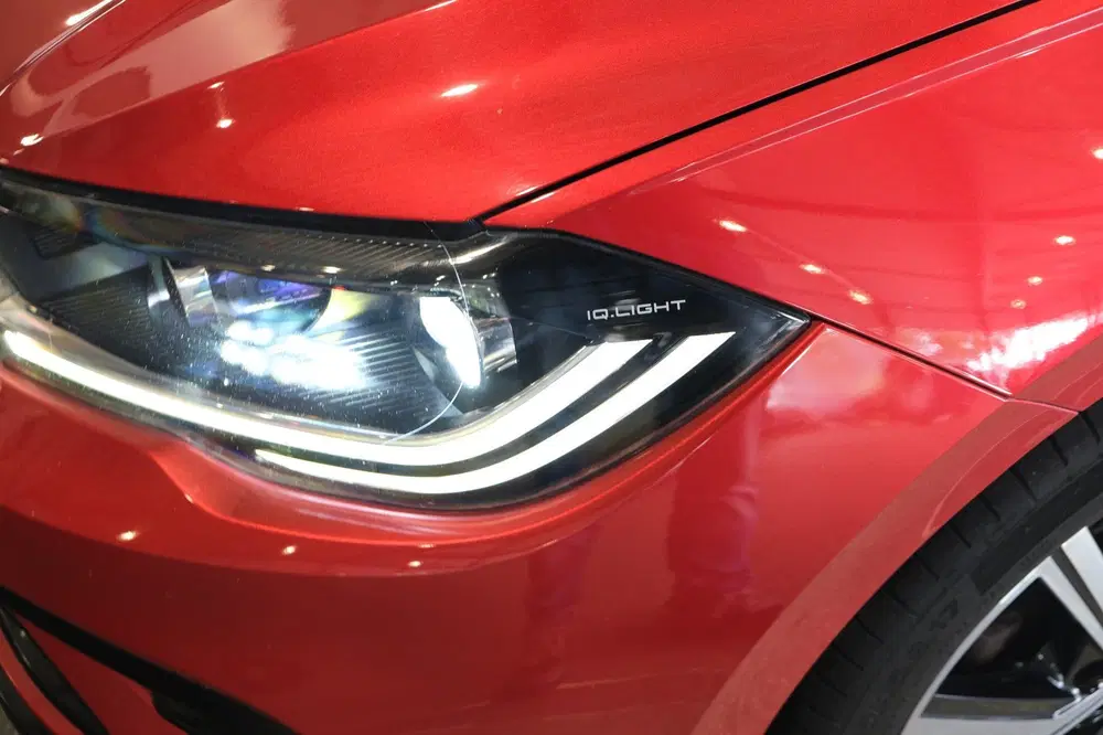 Volkswagen Polo 1.0 TSI 2x R-Line 95PK DSG Facelift Panora uit 2022, foto 12