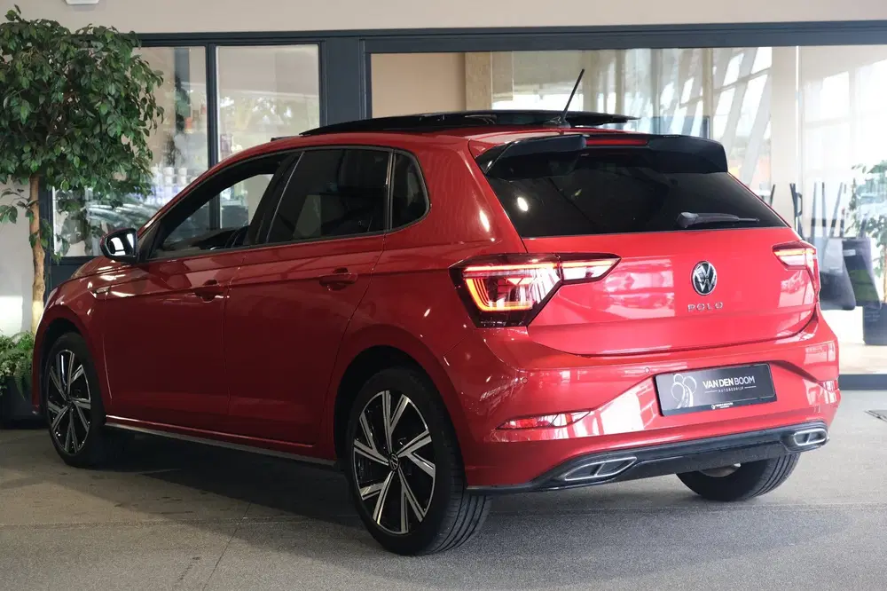 Volkswagen Polo 1.0 TSI 2x R-Line 95PK DSG Facelift Panora uit 2022, foto 2