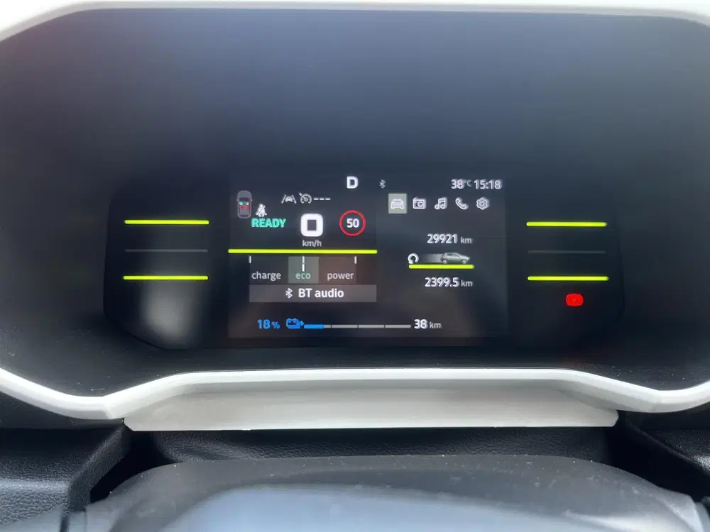 Dacia Spring Expression 45 26.8 kWh uit 2025, foto 4
