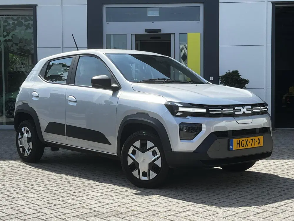 Dacia Spring Expression 45 26.8 kWh uit 2025, foto 5