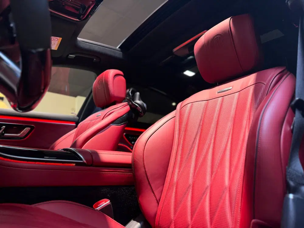 Mercedes-Benz S-Klasse AMG 63 S E Performance uit 2024, foto 4