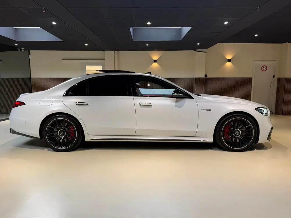 Mercedes-Benz S-Klasse AMG 63 S E Performance uit 2024, foto 9