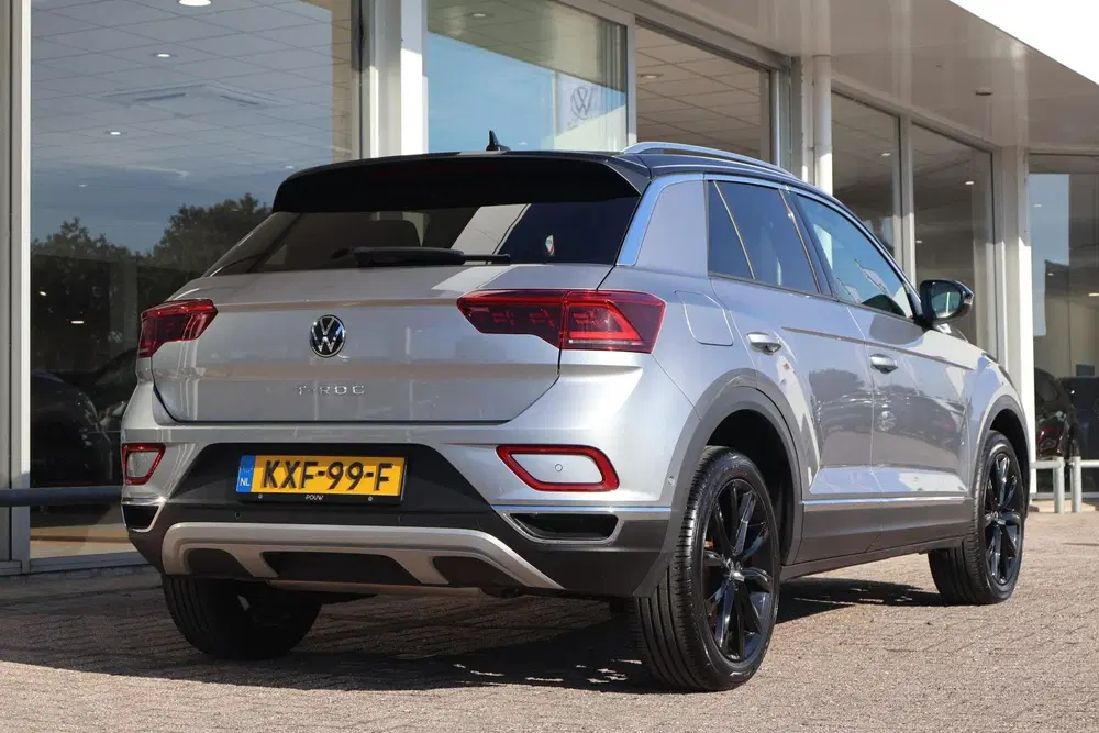 Volkswagen T-Roc 1.5 TSI 150pk Style uit 2022, foto 2