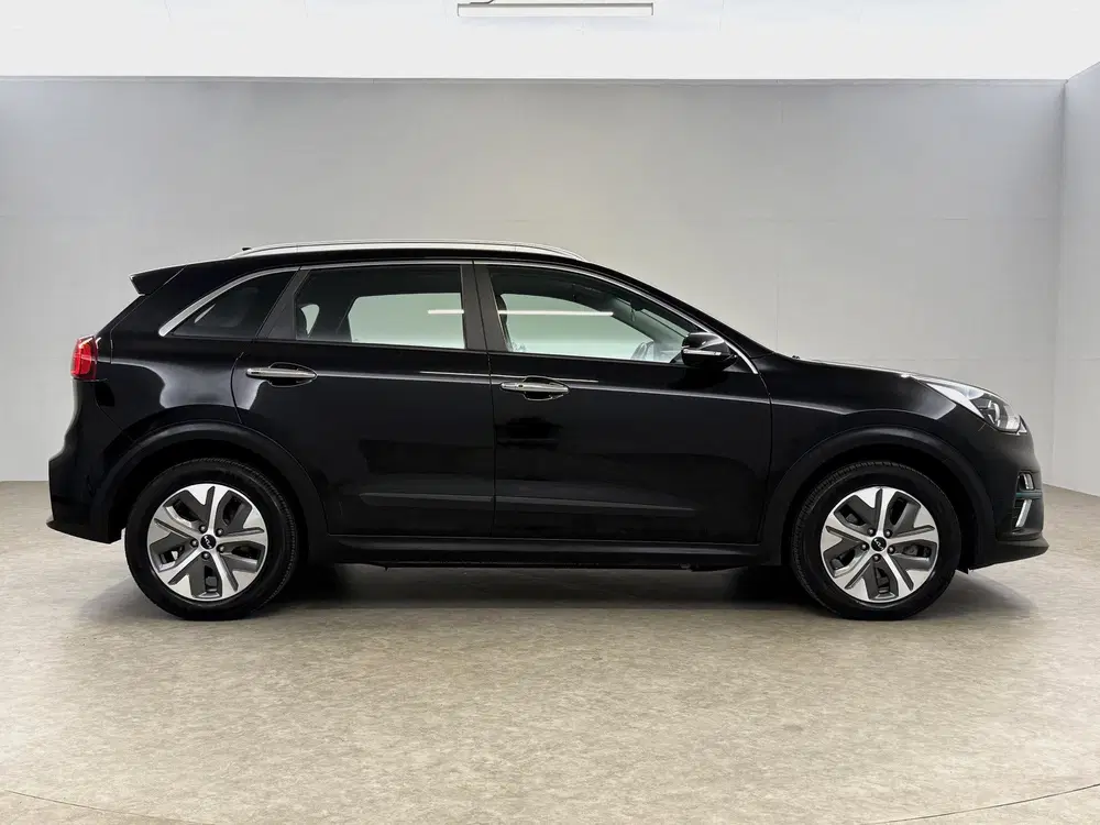 Kia Niro DynamicLine 64 kWh uit 2021, foto 12