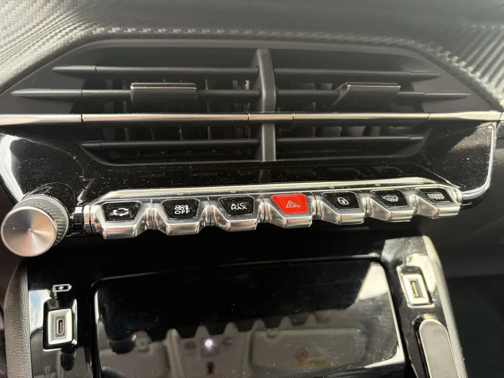 Peugeot 2008 1.2 Allure Camera * LED * Apple uit 2022, foto 13