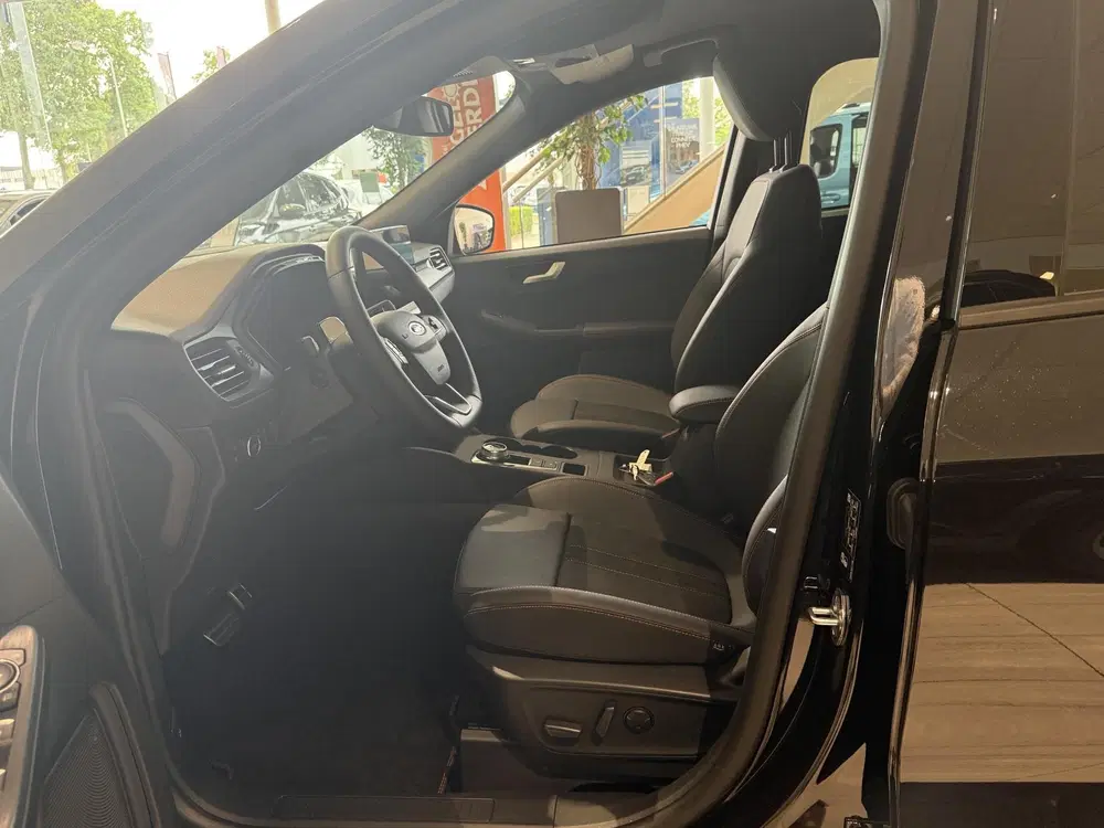 Ford Kuga 2.5 PHEV ST-Line X uit 2026, foto 5