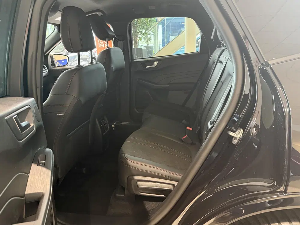 Ford Kuga 2.5 PHEV ST-Line X uit 2026, foto 6