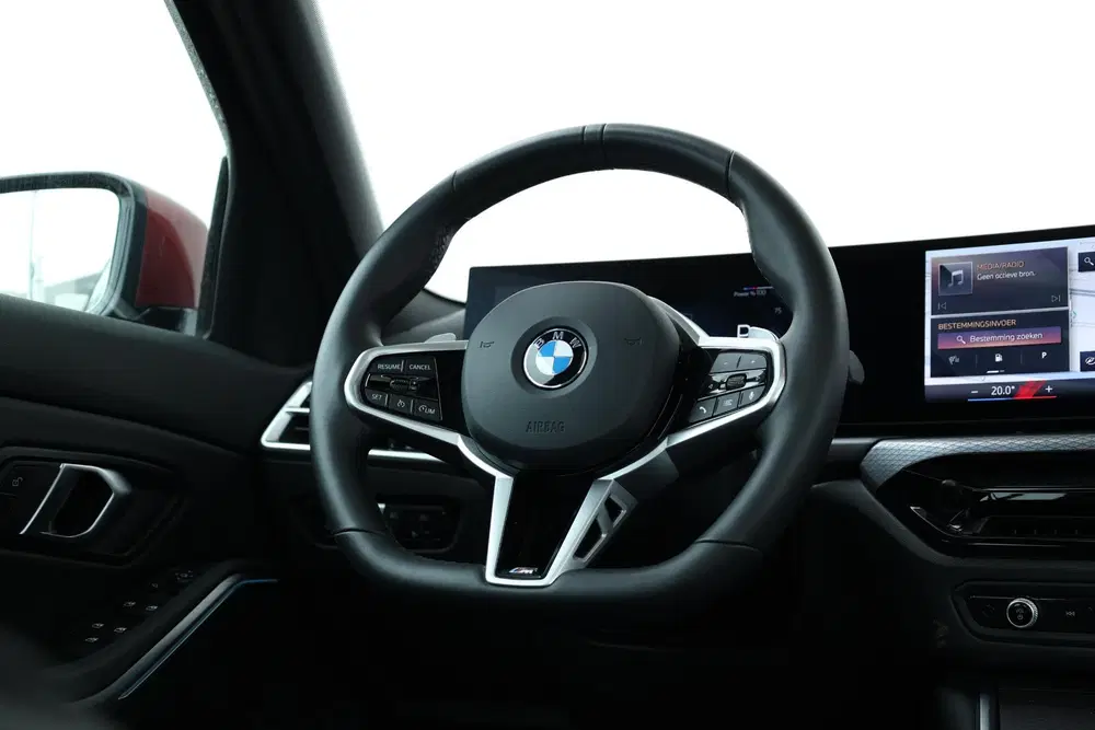 BMW 3-serie 320i uit 2025, foto 11