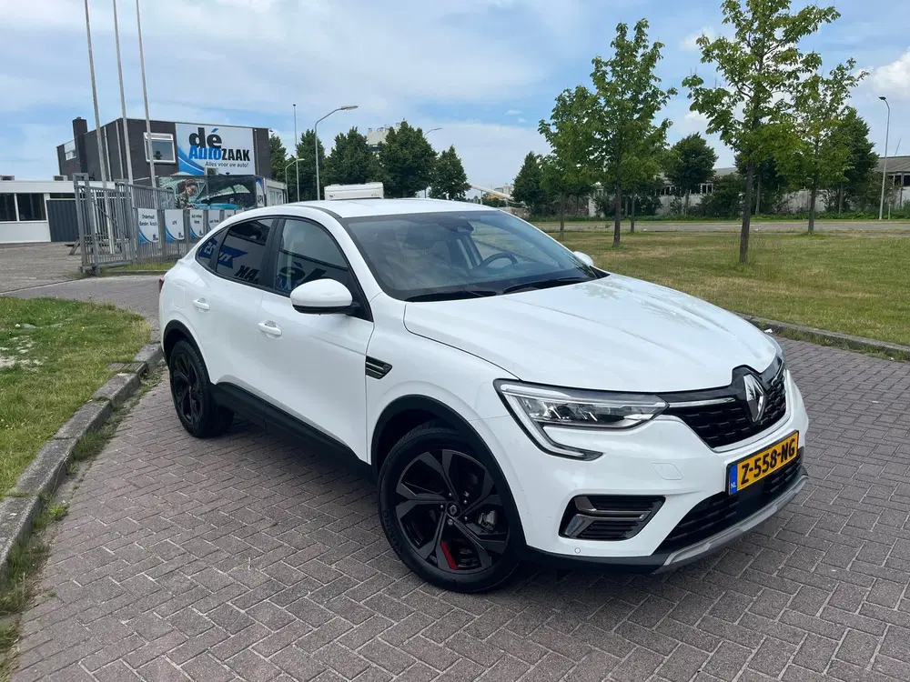 Renault Arkana 1.6 E-Tech hybrid 145 techno uit 2022, foto 2