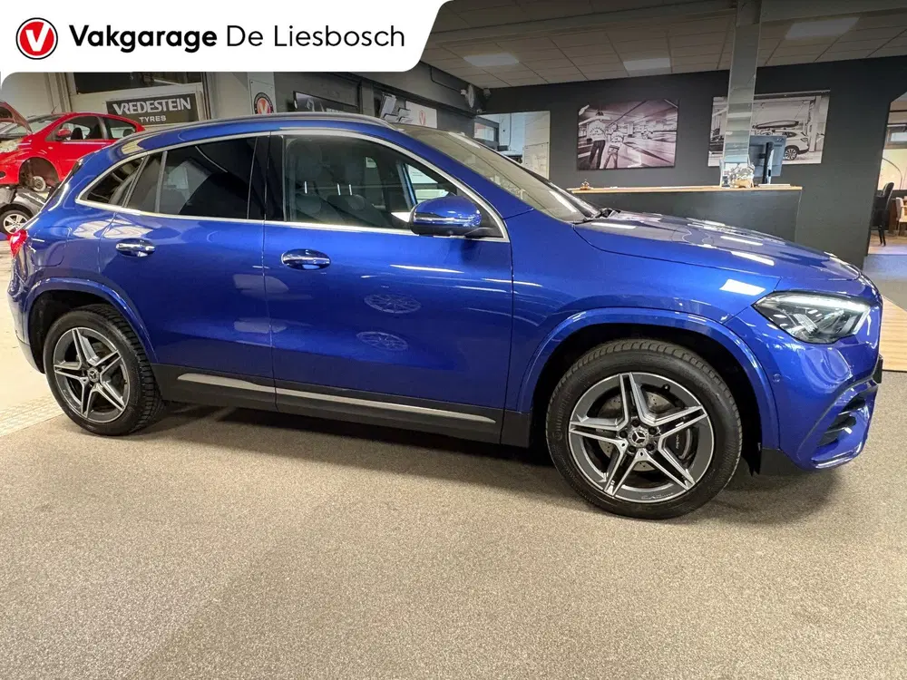 Mercedes-Benz GLA 250 e PHEV Star Edition AMG Line uit 2024, foto 10
