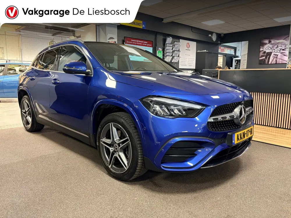 Mercedes-Benz GLA 250 e PHEV Star Edition AMG Line uit 2024, foto 4