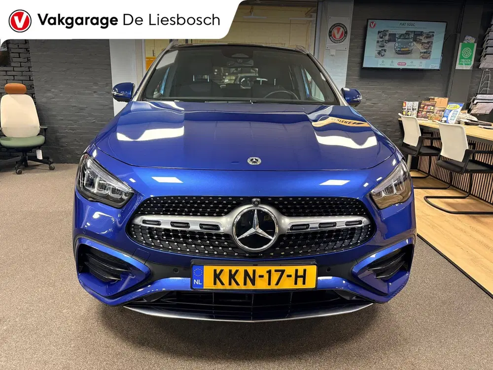 Mercedes-Benz GLA 250 e PHEV Star Edition AMG Line uit 2024, foto 6