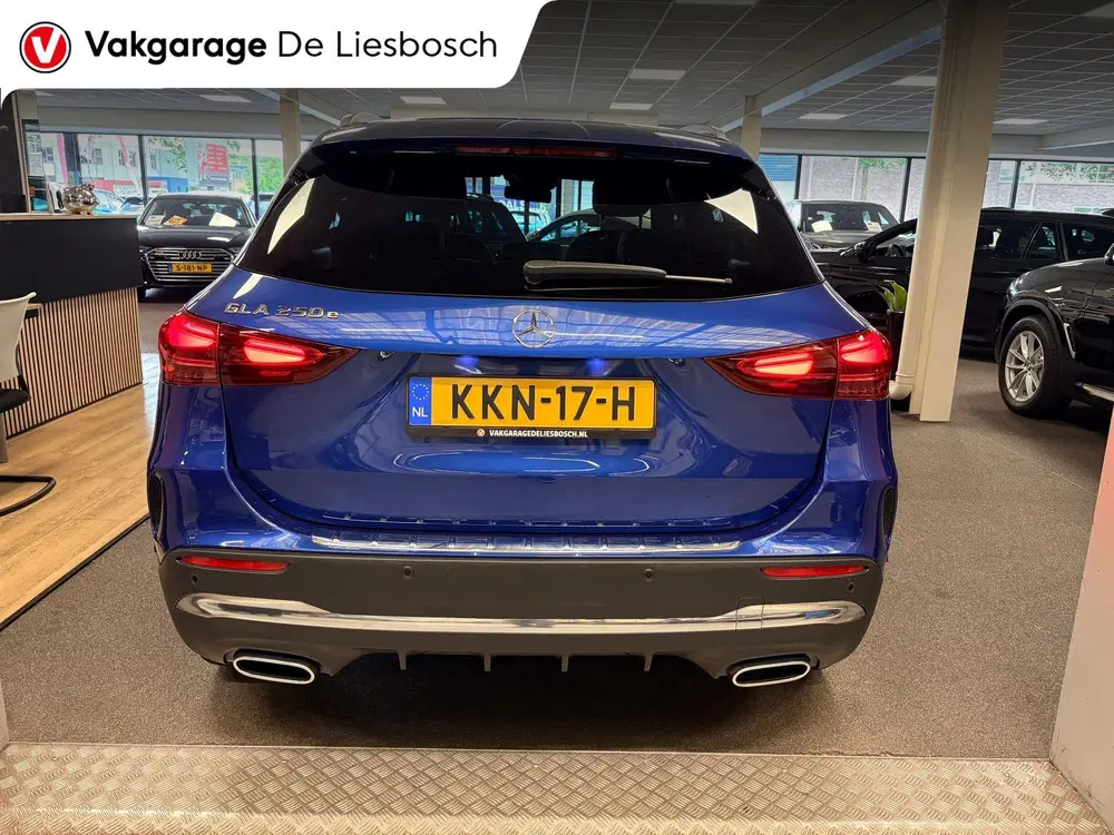 Mercedes-Benz GLA 250 e PHEV Star Edition AMG Line uit 2024, foto 9
