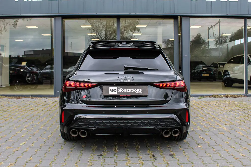 Audi S3 2.0 TFSI S3 quattro PANO SONOS AKRA CARBON uit 2024, foto 6