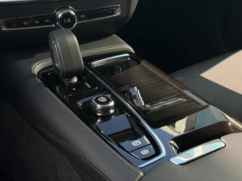 Volvo V60 2.0 T6 Plug-in hybrid AWD Essential Bright uit 2025, foto 11
