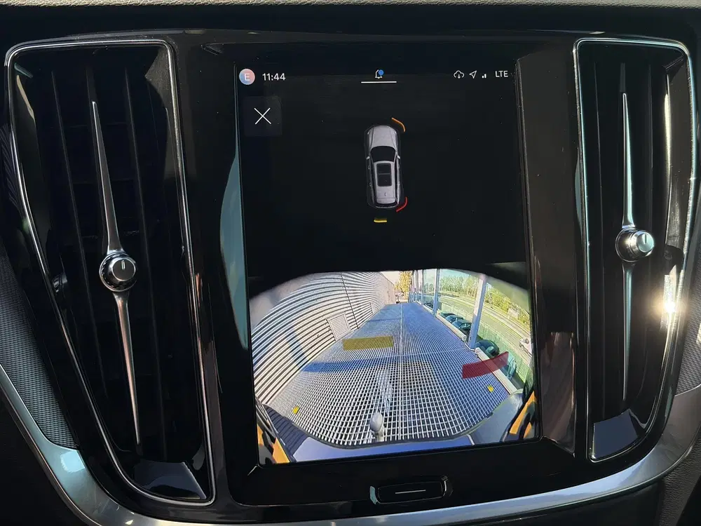 Volvo V60 2.0 T6 Plug-in hybrid AWD Essential Bright uit 2025, foto 13