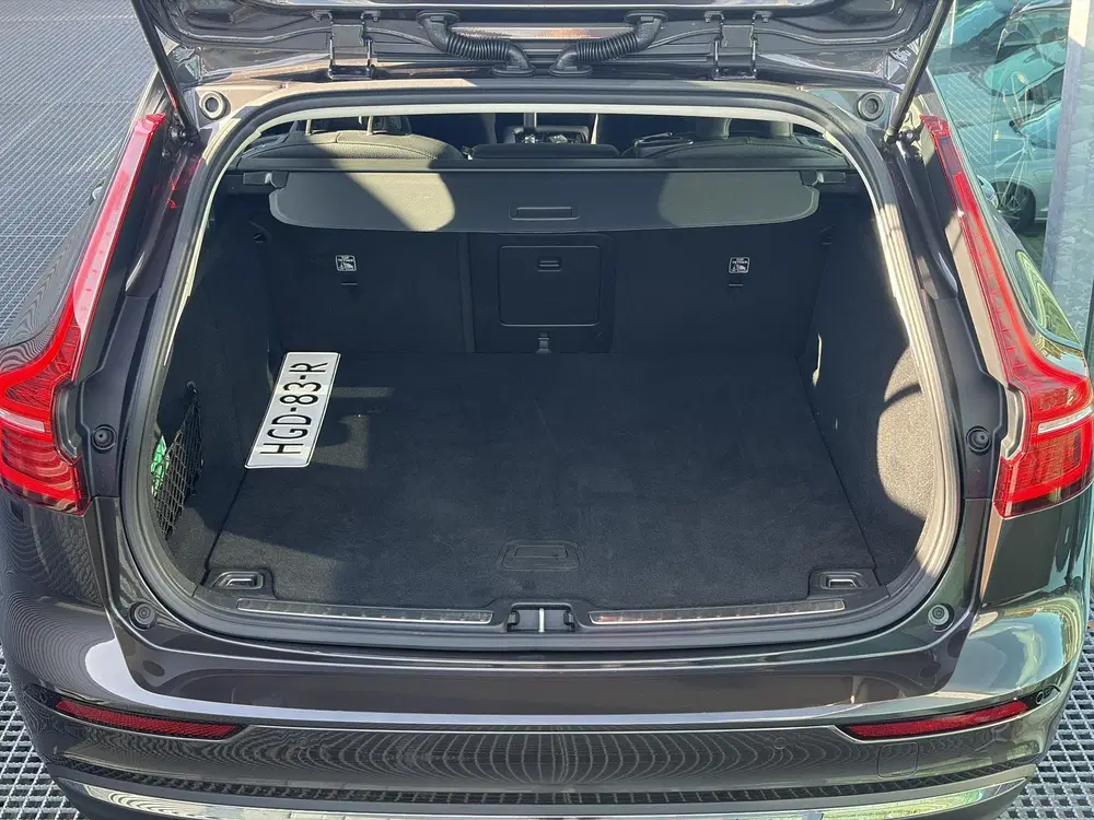 Volvo V60 2.0 T6 Plug-in hybrid AWD Essential Bright uit 2025, foto 6