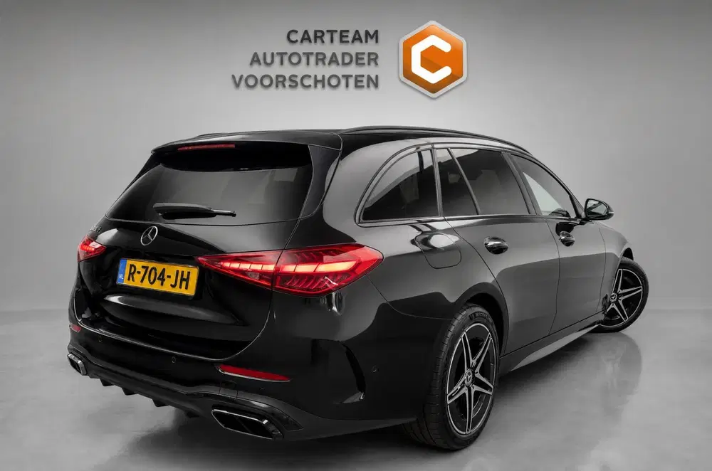 Mercedes-Benz C-Klasse 300 e AMG Line uit 2022, foto 2