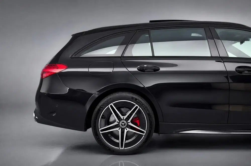 Mercedes-Benz C-Klasse 300 e AMG Line uit 2022, foto 7