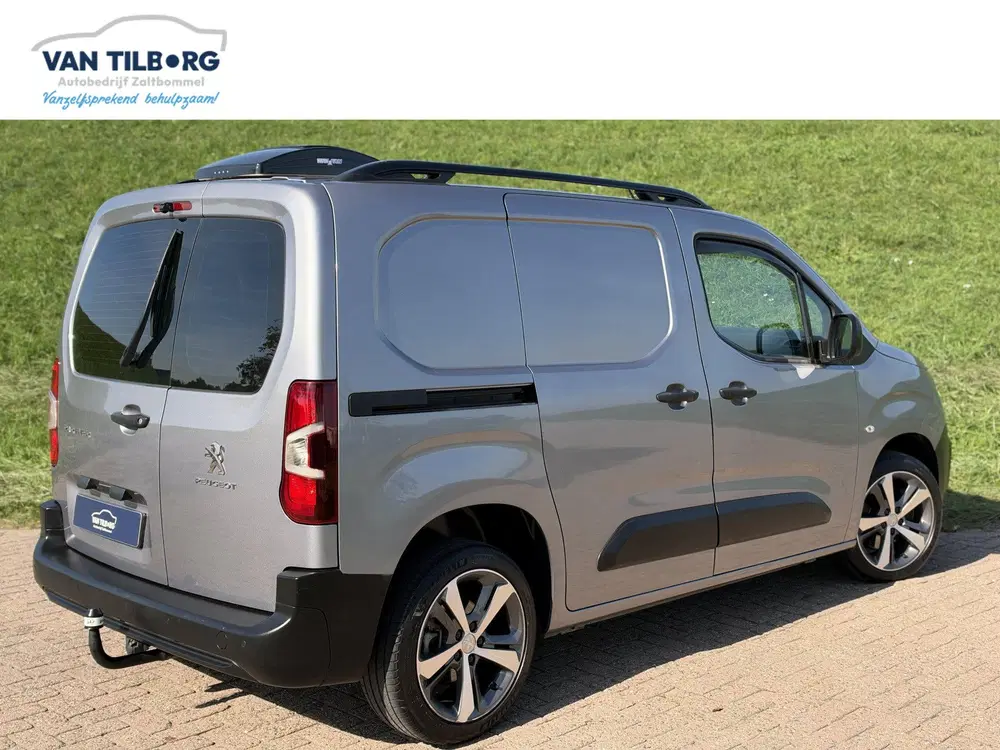 Peugeot Partner 1.5 BlueHDI Premium MAD Luchtvering op ach uit 2021, foto 2
