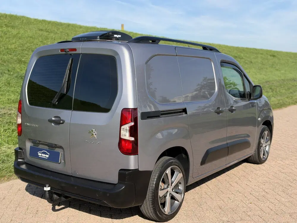 Peugeot Partner 1.5 BlueHDI Premium MAD Luchtvering op ach uit 2021, foto 8