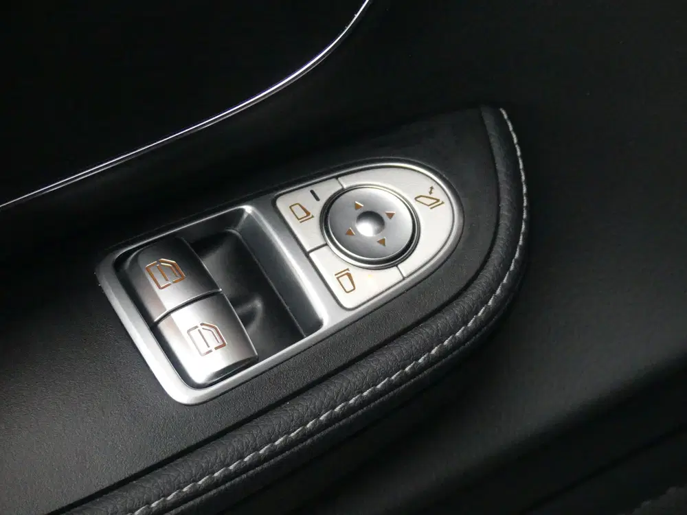 Mercedes-Benz V-Klasse 300d Lang Dubbel Cabine LED uit 2023, foto 12