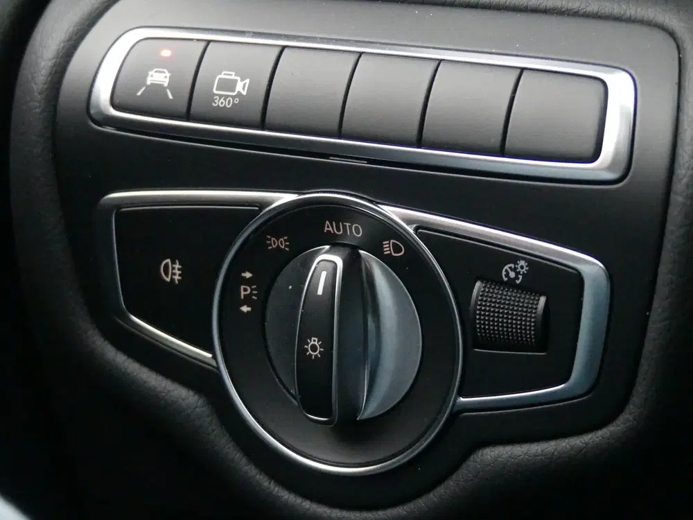 Mercedes-Benz V-Klasse 300d Lang Dubbel Cabine LED uit 2023, foto 14