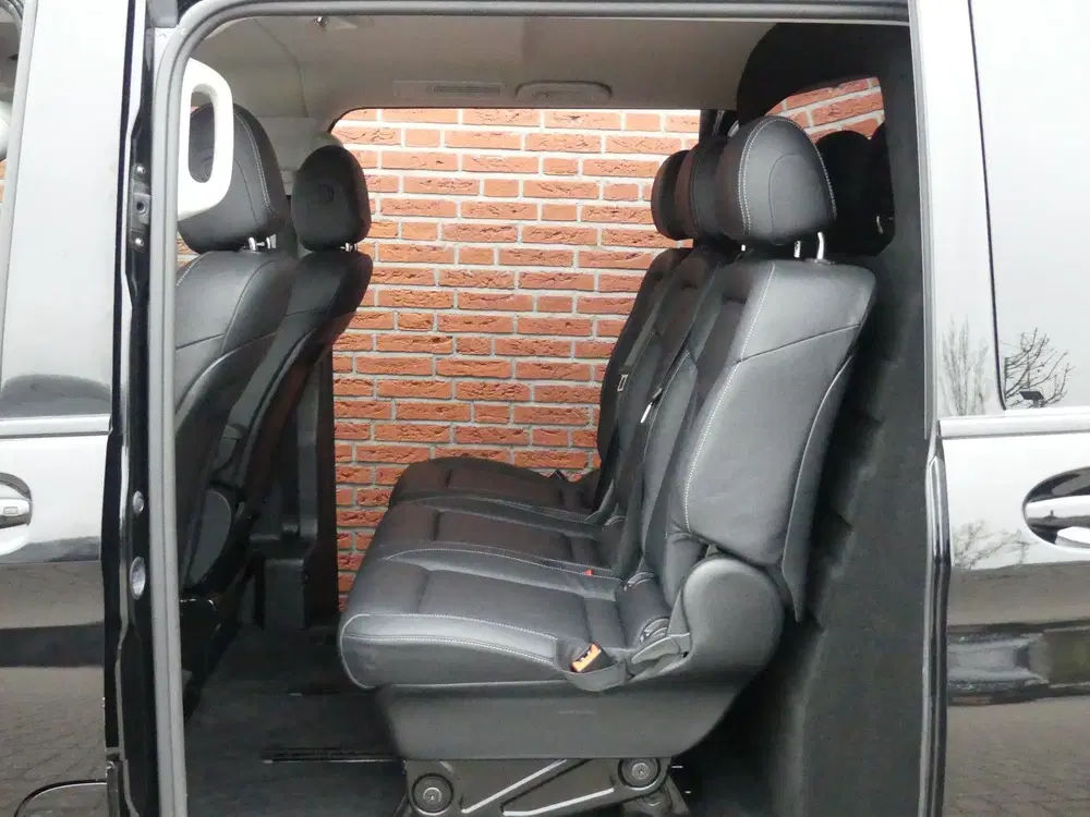 Mercedes-Benz V-Klasse 300d Lang Dubbel Cabine LED uit 2023, foto 6