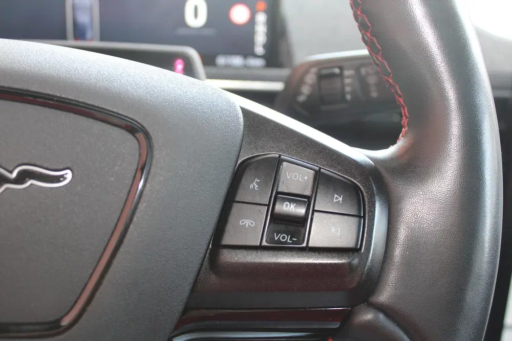 Ford Mustang Mach-E Extended AWD 98 kWh uit 2022, foto 13