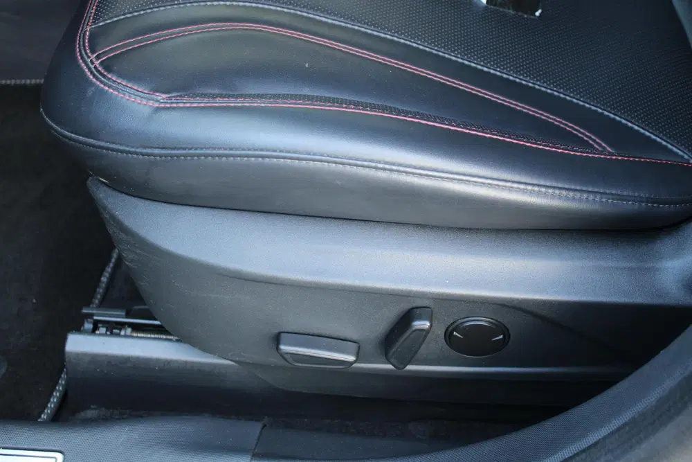 Ford Mustang Mach-E Extended AWD 98 kWh uit 2022, foto 9