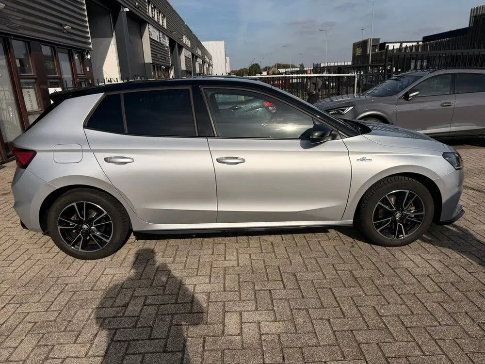 Skoda Fabia 1.0 TSI Monte Carlo uit 2025, foto 4