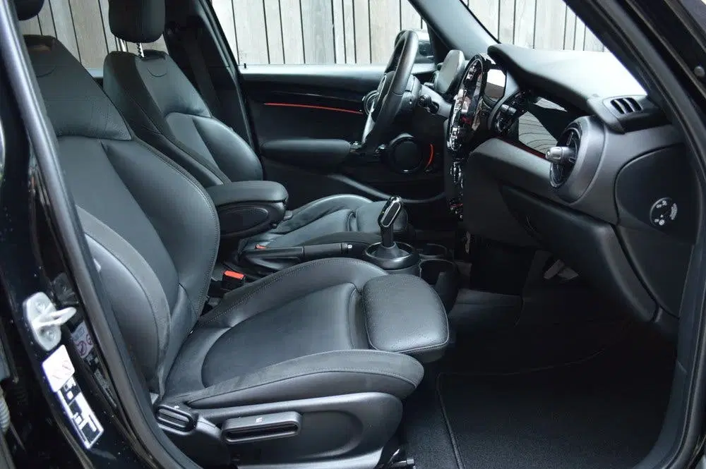 Mini Cooper 1.5 Cooper Aut. Led Leder Panorama Camera uit 2023, foto 10