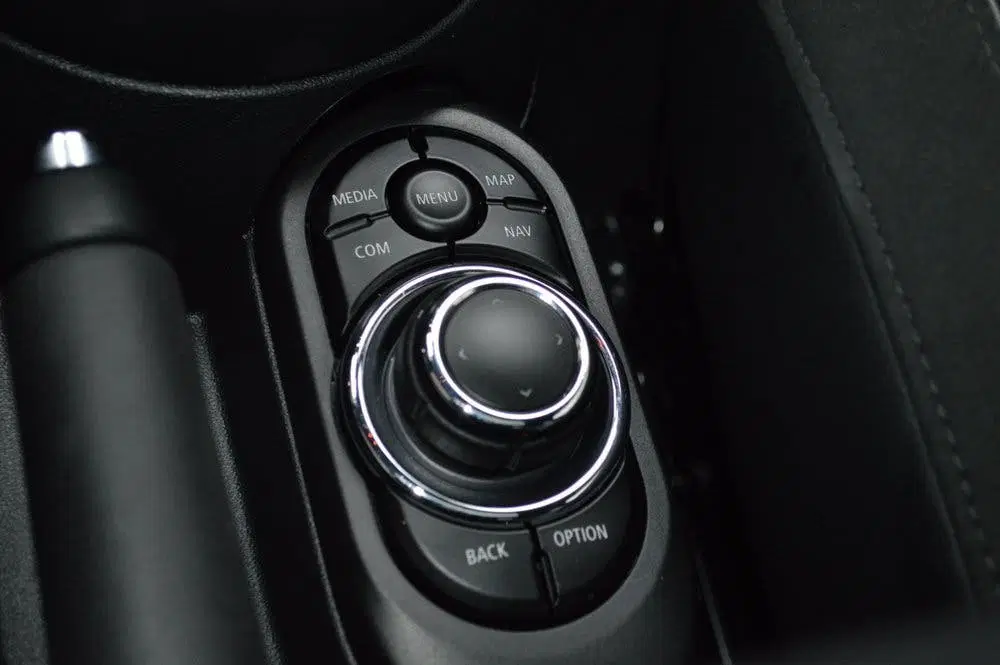 Mini Cooper 1.5 Cooper Aut. Led Leder Panorama Camera uit 2023, foto 15