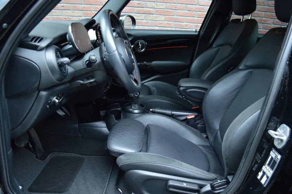 Mini Cooper 1.5 Cooper Aut. Led Leder Panorama Camera uit 2023, foto 9