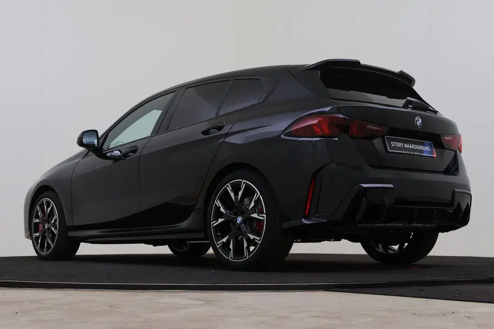 BMW 1-serie 120 M Sport Automaat uit 2026, foto 11