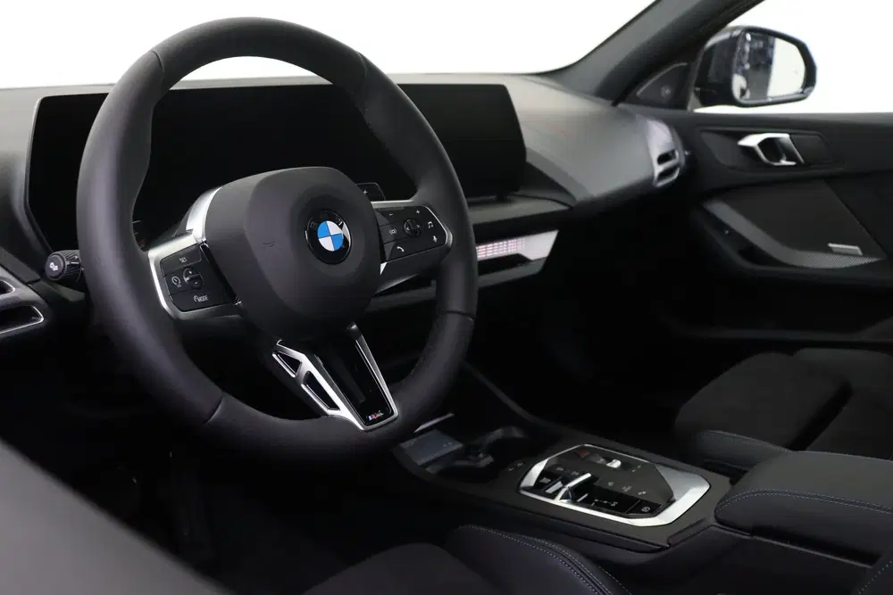 BMW 1-serie 120 M Sport Automaat uit 2026, foto 3