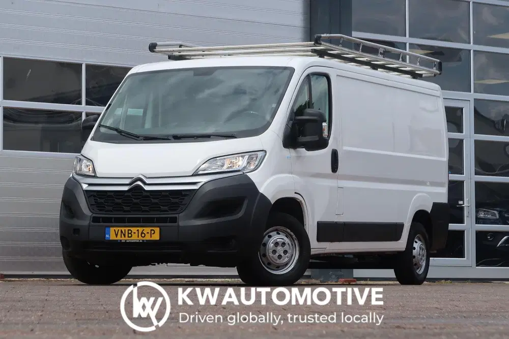Citroën Jumper Citroen Jumper 30 2.2 BlueHDi 140 L2H1 Clu uit 2021