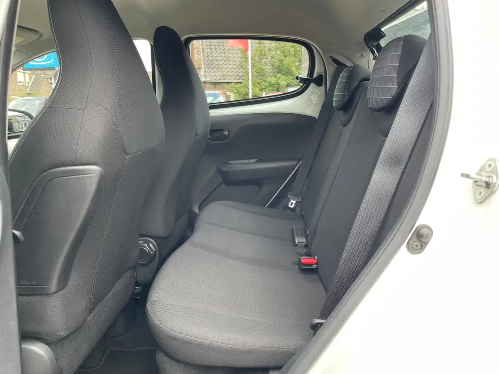 Peugeot 108 1.0 l AIRCO l BLUETOOTH l ALL-IN PRIJS uit 2021, foto 5