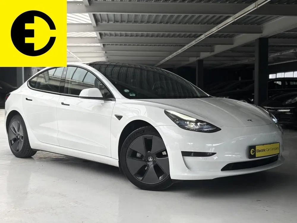 Tesla Model 3 Standard RWD Plus 60 kWh uit 2021, foto 11
