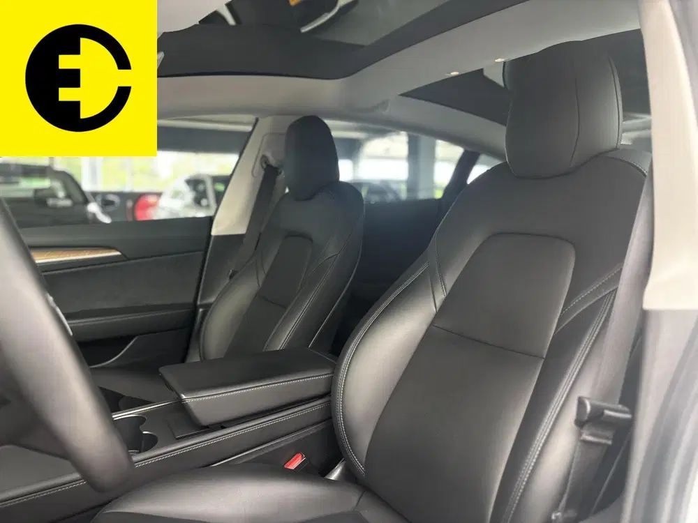 Tesla Model 3 Standard RWD Plus 60 kWh uit 2021, foto 5