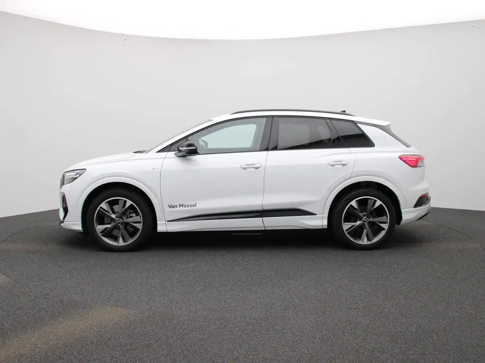 Audi Q4 e-tron 50 quattro S edition 77 kWh 299 PK uit 2024, foto 4
