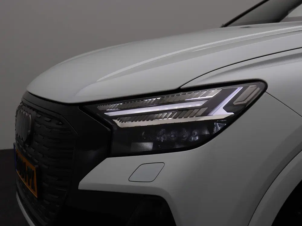 Audi Q4 e-tron 50 quattro S edition 77 kWh 299 PK uit 2024, foto 8