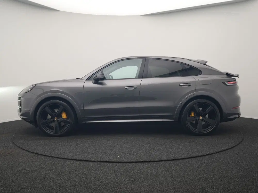 Porsche Cayenne Cayenne Coupé 3.0 E-Hybrid PHEV uit 2024, foto 2