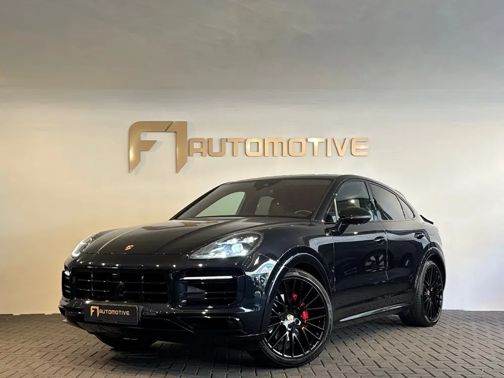 Porsche Cayenne Cayenne Coupé 3.0 E-Hybrid Pano uit 2021