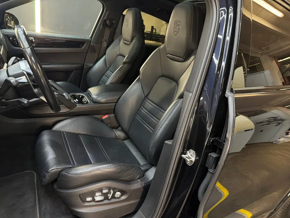 Porsche Cayenne Cayenne Coupé 3.0 E-Hybrid Pano uit 2021, foto 13